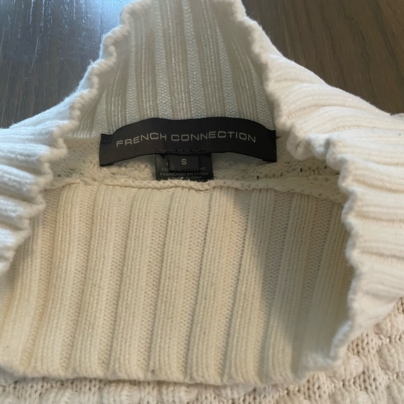 French Connection | White Knit Mock Neck Sweater (S) - Picture 3 of 4